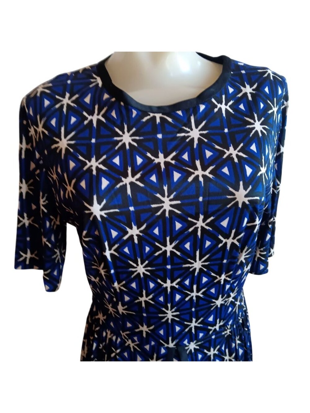 True Vintage Dress 1970's 8/10 Stretch Nylon Geometric Star Patterned A-Line